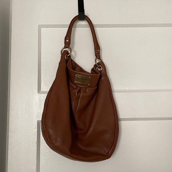 Marc by Marc Jacobs Classic Q Hillier Hobo, Caramel - Picture 2 of 6